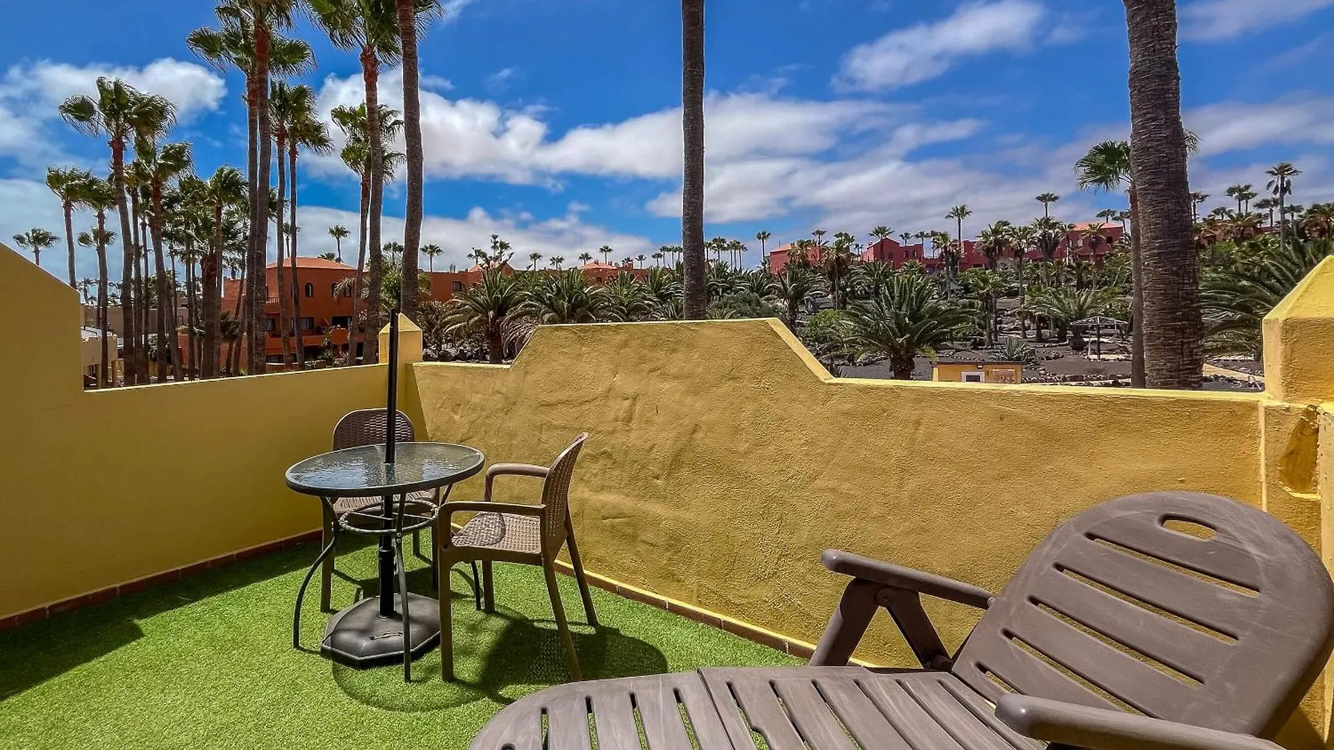 Apartamentos Oasis Royal Corralejo F312 0*,  Spain